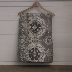 Pottery Barn Queen Jacquelyn Medallion Duvet Cover